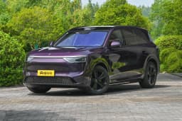 AITO M8 EV Max+ 6 мест у Беларусі 1