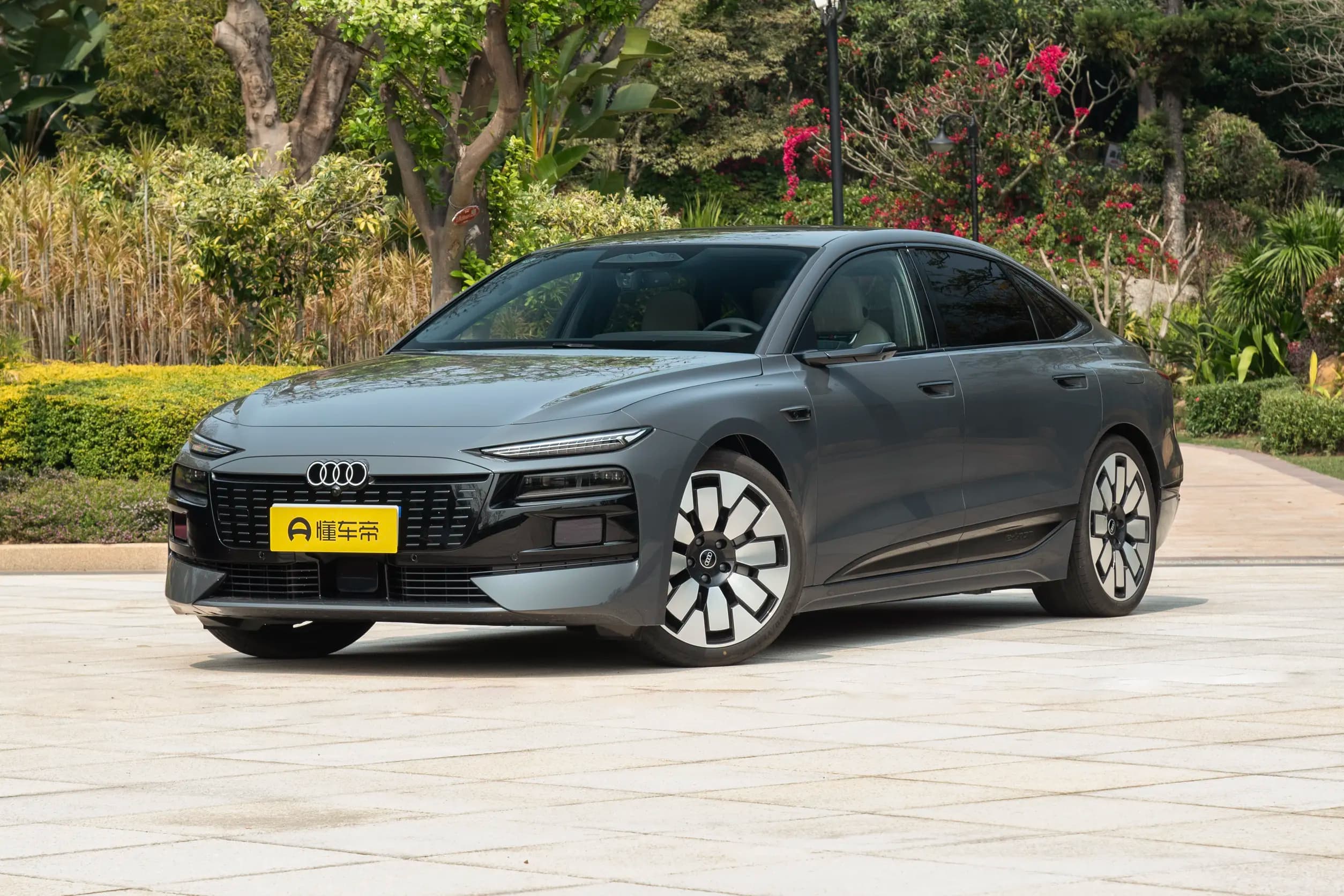 Audi A6L e-tron quattro Qiankun в Беларуси
