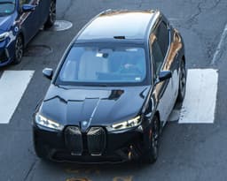 BMW iX xDrive45 (рестайлинг 2025/2026) 2