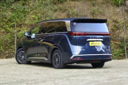 BYD Denza D9 DM-i Premium в Беларуси 6