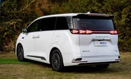 BYD Denza D9 DM-i Premium в Беларуси 8