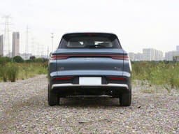 BYD Song Pro DM-i 220 Leading в Беларуси 4