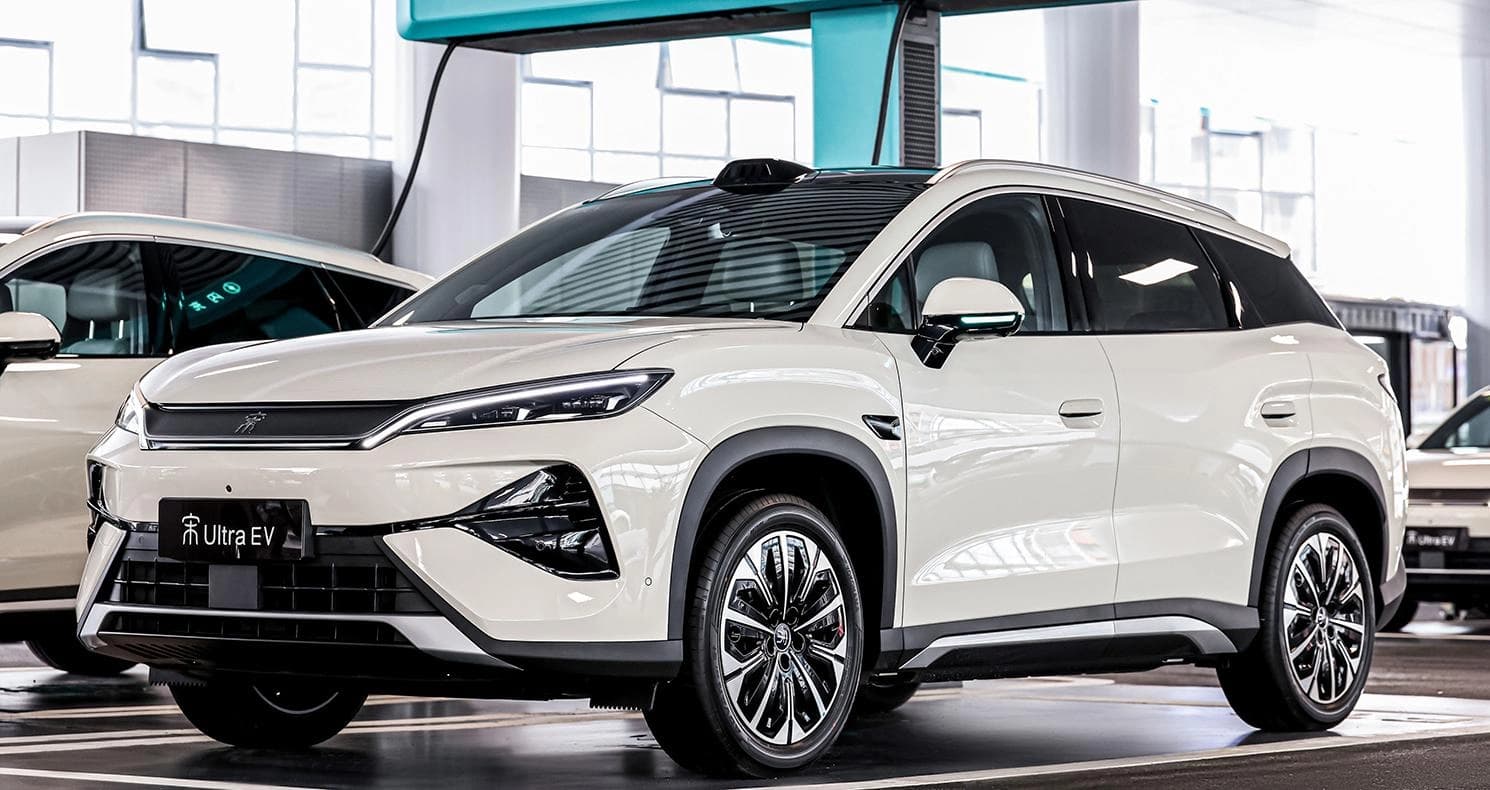 BYD Song Ultra EV 605 Leading у Беларусі — фота 1
