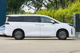 BYD M9 1060 Pilot в Беларуси 4