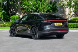 Deepal L07 240 Max EREV у Беларусі 5