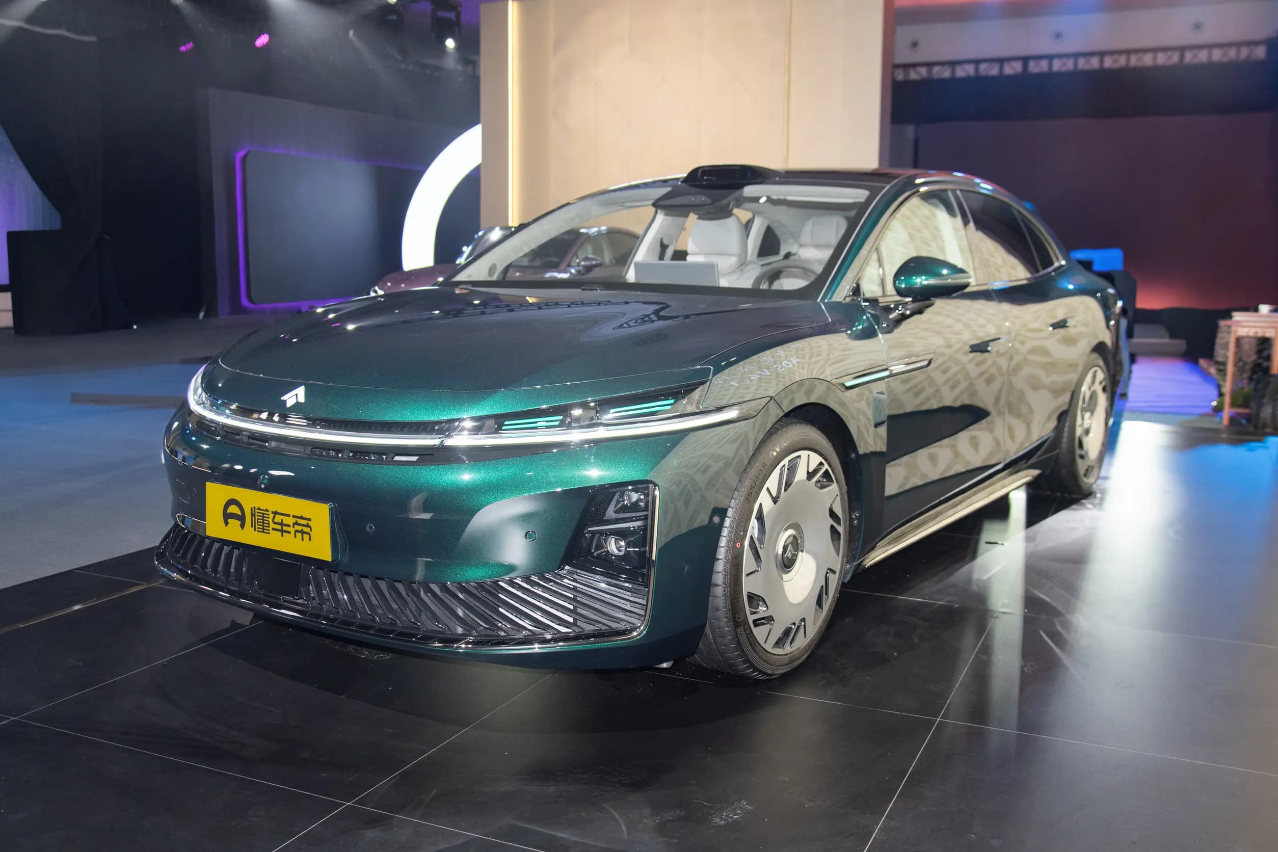 GAC Aion Hyptec A800 Intelligent Luxury в Беларуси — фото 1