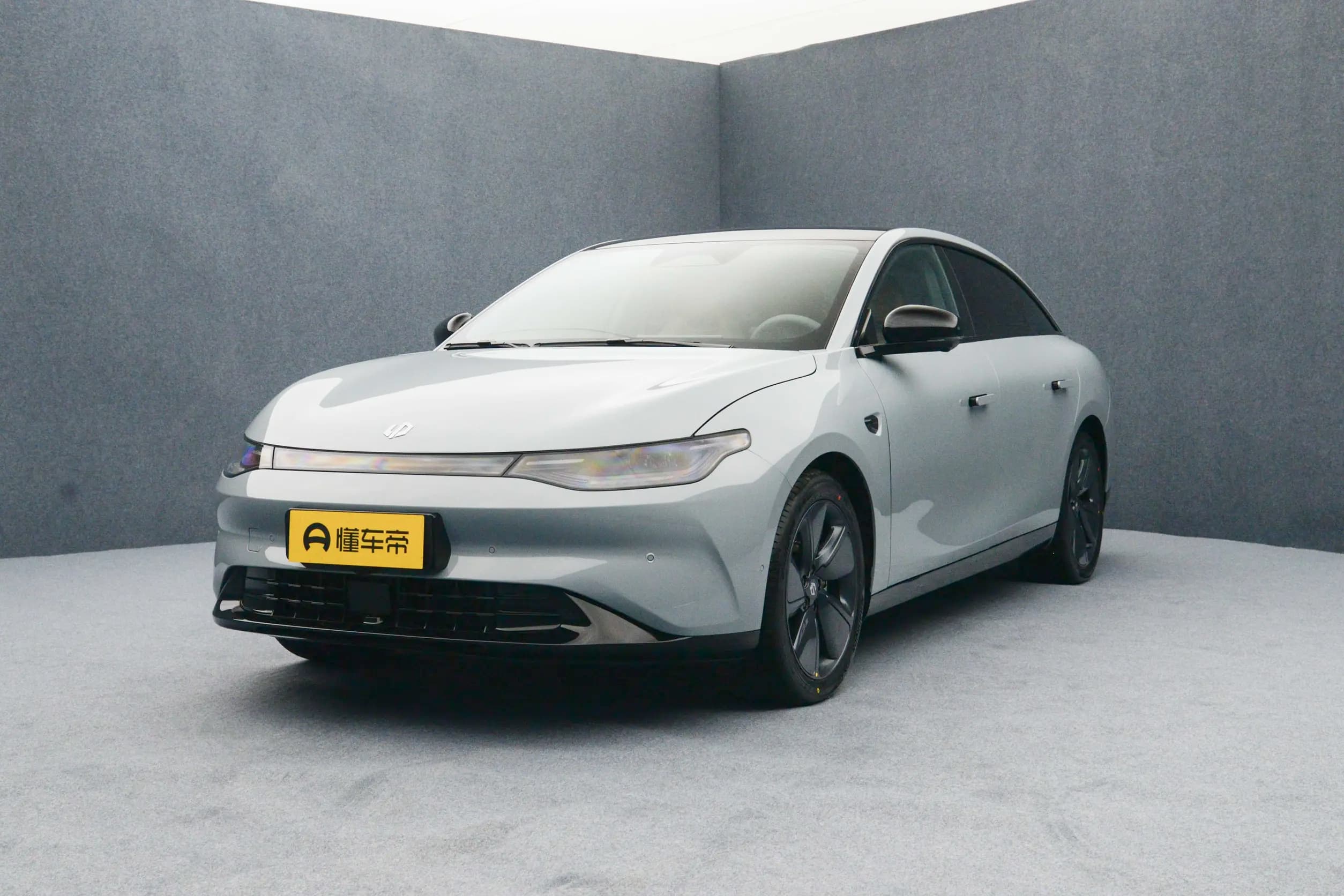 Leapmotor C01 BEV 525 Comfort у Беларусі — фота 1
