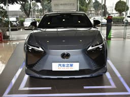 Lexus RZ 300e Long Range Vertical в Беларуси 2