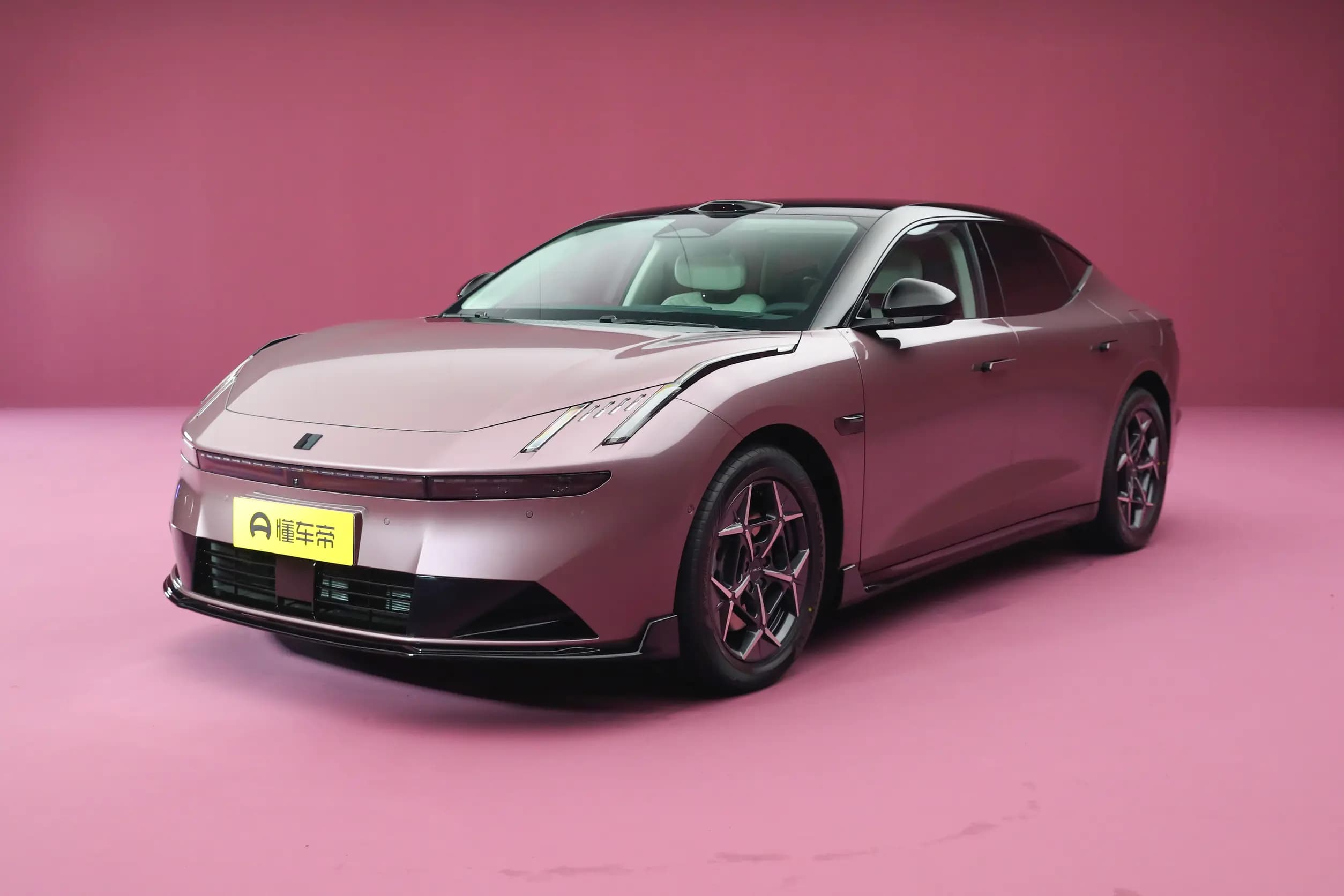 Lynk & Co 10 EM-P 240 AWD Ultra Sport в Беларуси