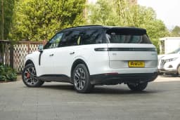 Lynk & Co 900 1.5T Halo в Беларуси 4