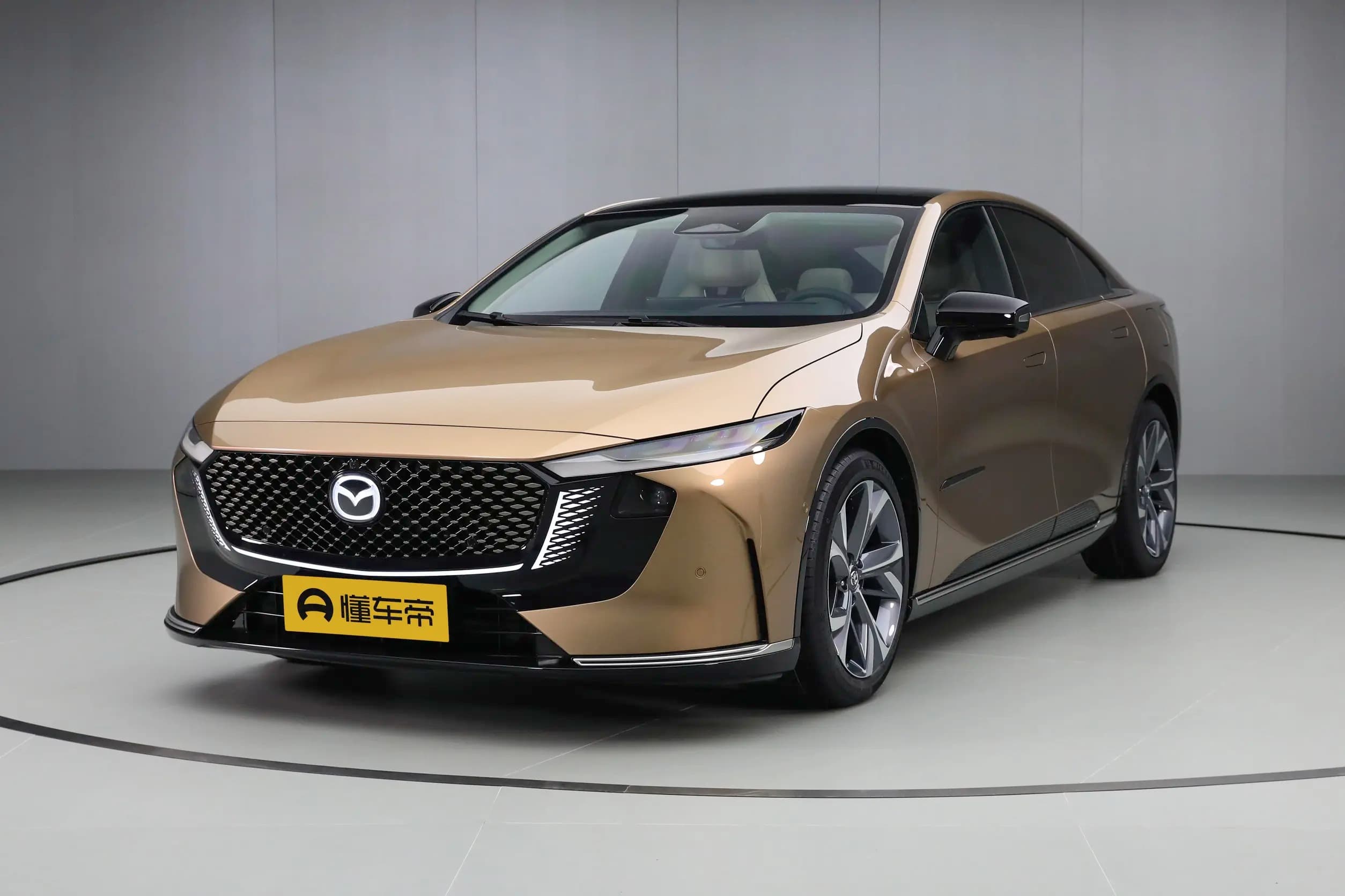 Mazda EZ-6 EREV 200 Smart Sports у Беларусі