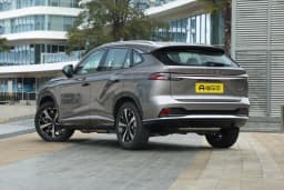 Roewe D5X DMH 135 Technology Edition у Беларусі 3