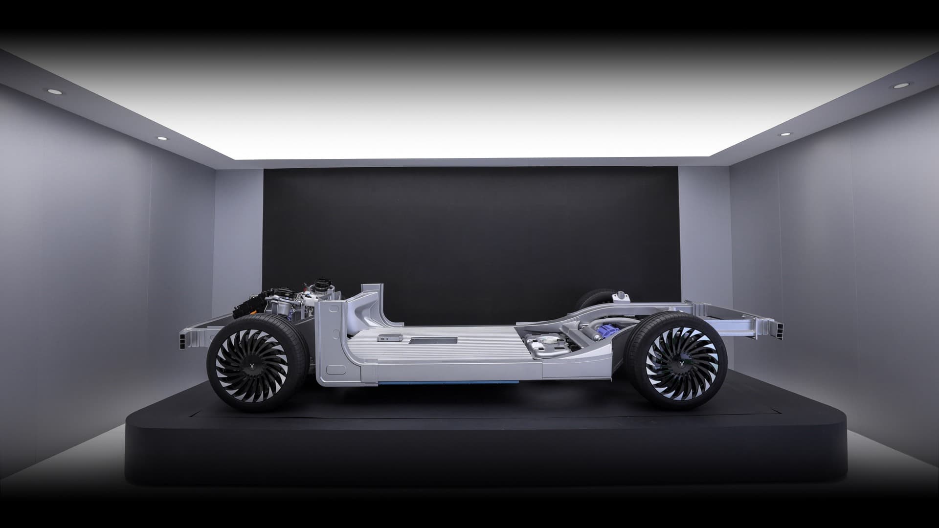 Voyah Passion EV AWD