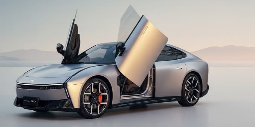 Xpeng P7 Wing Door Ultra у Беларусі — фота 1