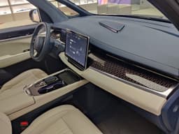 Zeekr 009 AWD 3