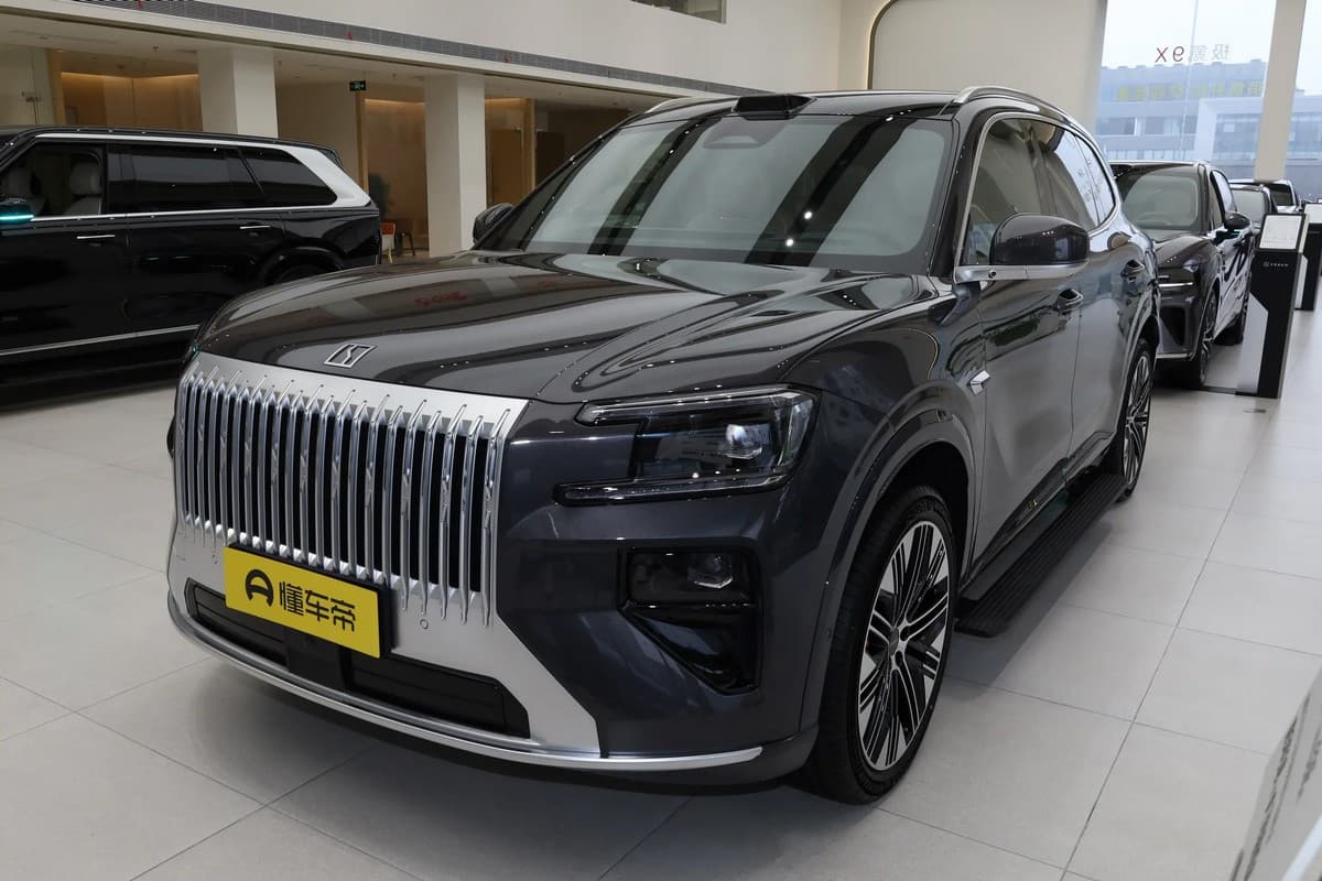 Zeekr 8X PHEV 55 kWh Max в Беларуси — фото 1