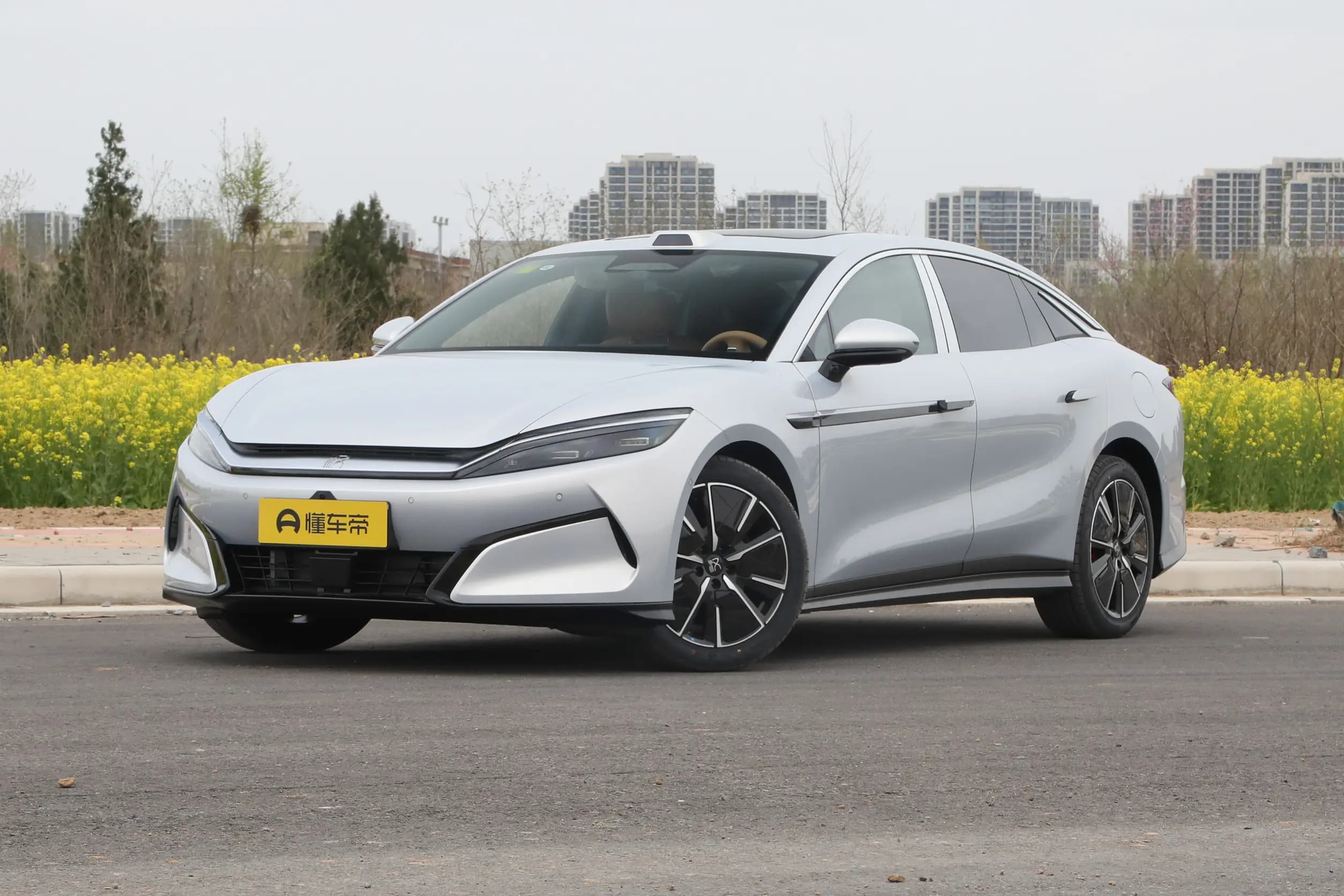 BYD Han L DM-i 200 LiDAR Premium у Беларусі
