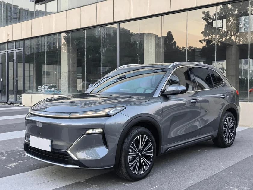 Geely Galaxy Starship 7 EM-i 130 Launch у Беларусі — фота 1