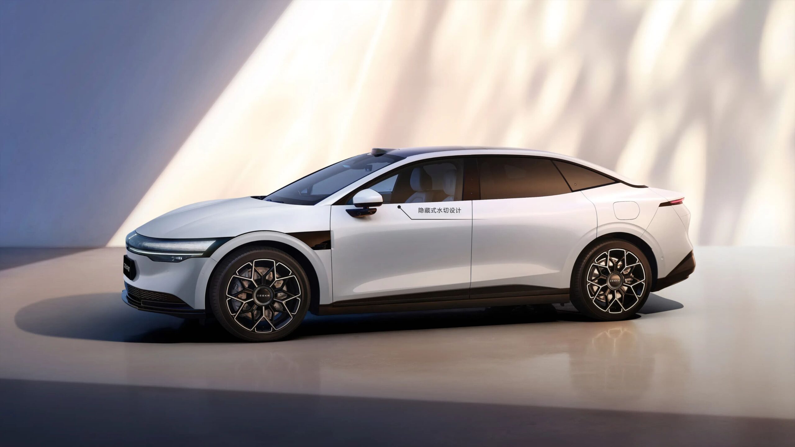 Zeekr 007 RWD 2
